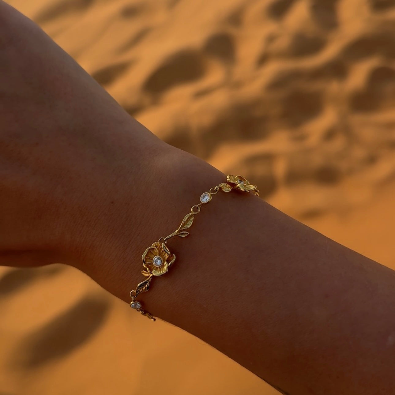 Flora armbånd 18k guldbelagt